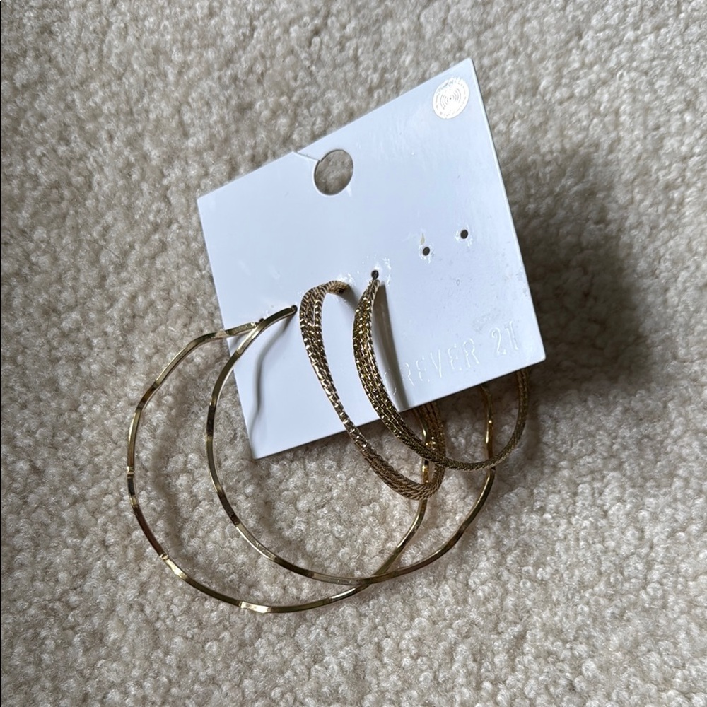 New! Gold hoop earrings set